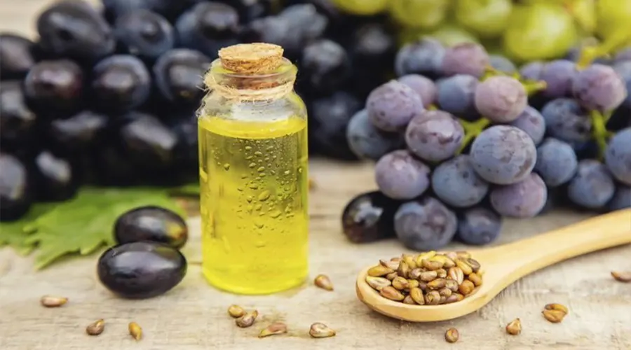 ترکیبات و خواص روغن هسته انگور اصل از محصولات دکتر اویل