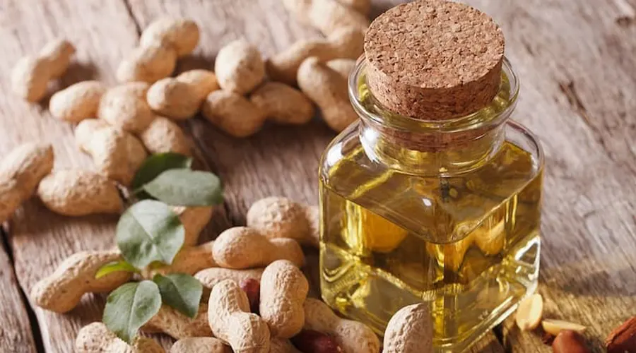 ترکیبات و خواص روغن سرخ کردنی بادام زمینی اصل از محصولات دکتر اویل
