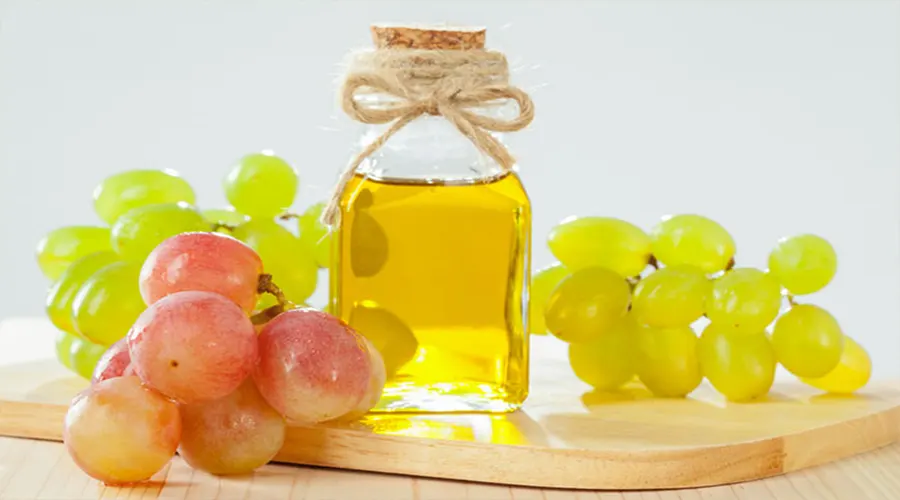 خواص و ترکیبات روغن فرابکر هسته انگور خالص از محصولات دکتر اویل