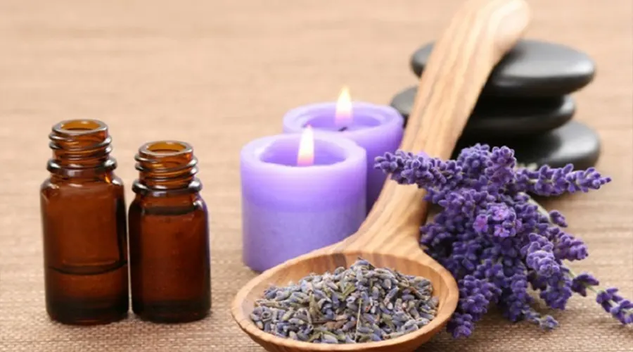 زیبایی چهره با خرید روغن اسطوخدوس اصل از فروشگاه دکتر اویل و مصرف صحیح آن
