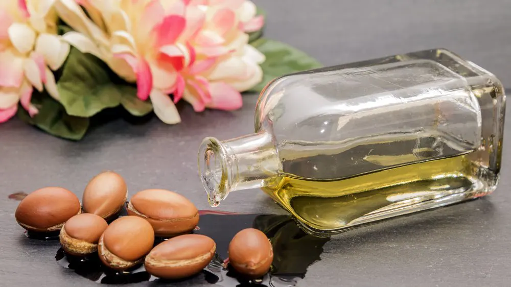 برسی تاثیر روغن آرگان بر مو و پوست