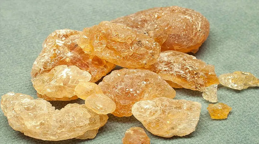 بررسی خواص و ترکیبات روغن کتیرا اصل از محصولات دکتر اویل