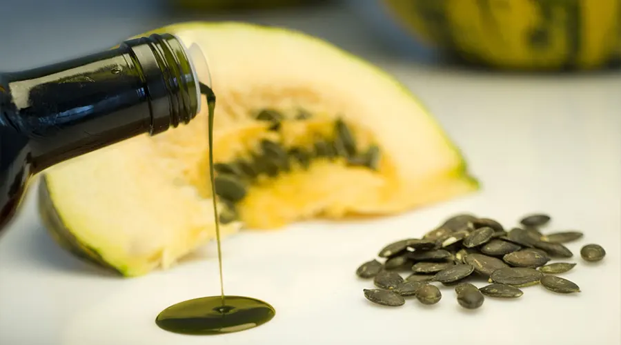 خواص روغن کلدپرس تخم کدو برای پوست و مو
