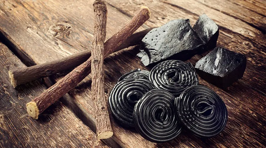 بهترین قیمت خرید روغن شیرین بیان اصل و ارگانیک را در فروشگاه دکتر اویل می یابید.