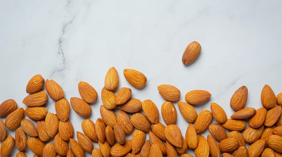 ترکیبات و خواص روغن بادام شیرین